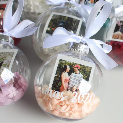 everlasting christmas polaroid bauble floral bauble polaroid bauble christmas gift ideas christmas bauble with flowers christmas bauble with polaroid and flowers xmas bauble with polaroid