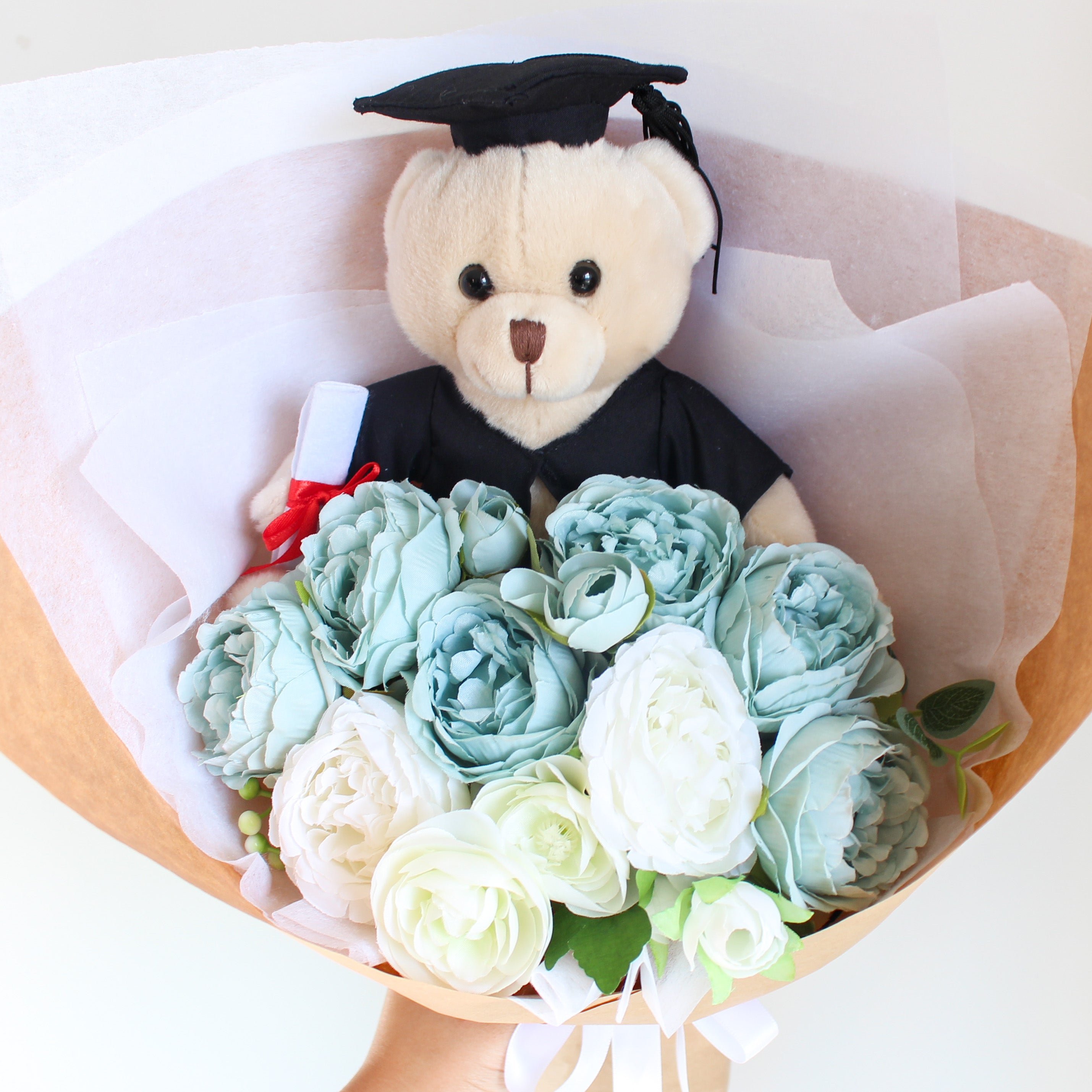 Graduation bear bouquet online