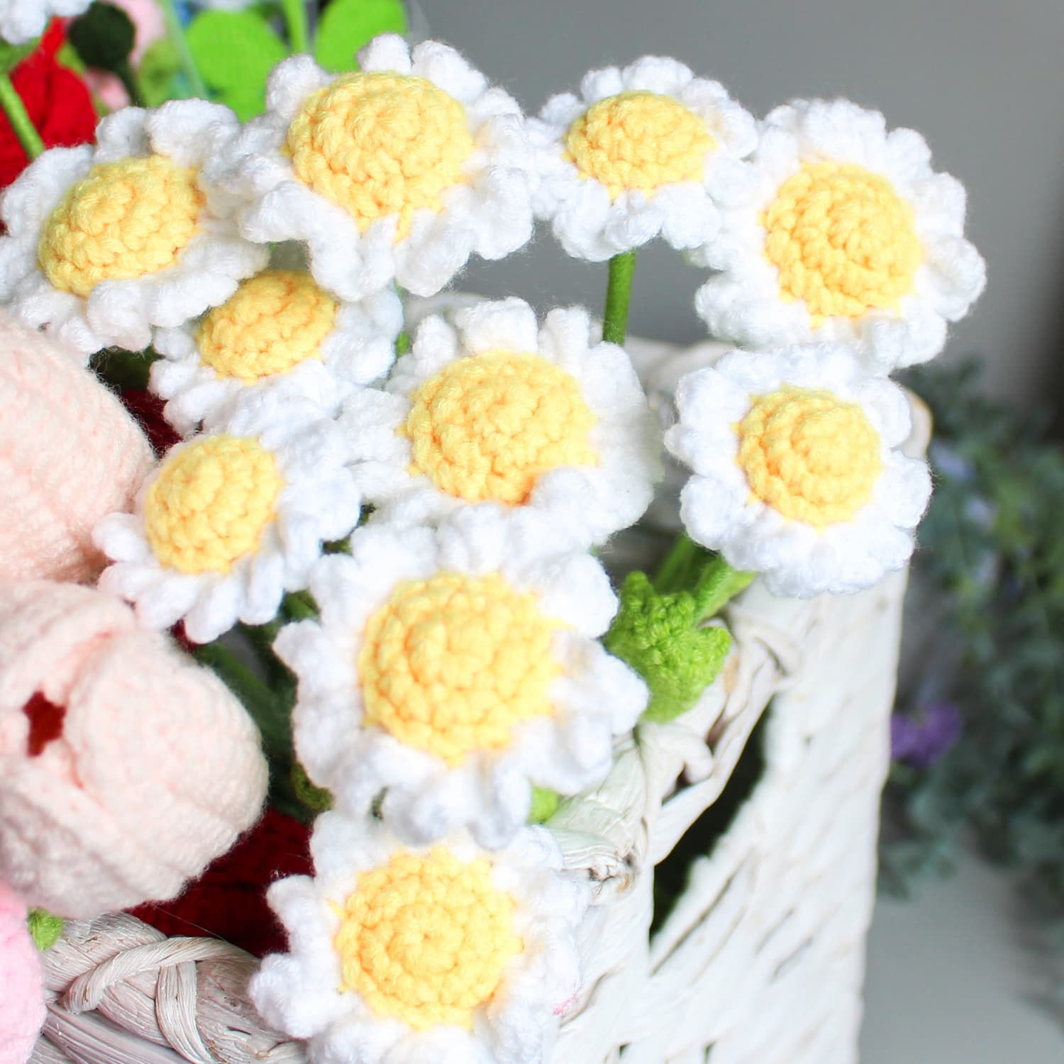 crochet white daisies