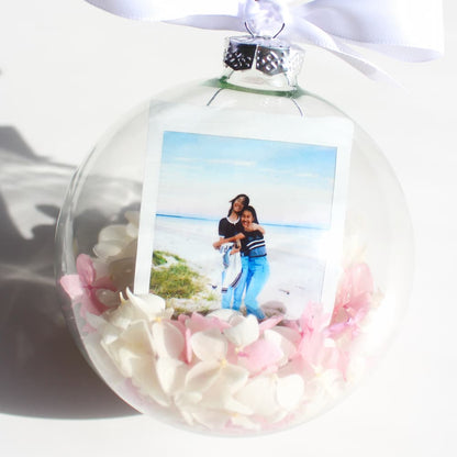 everlasting christmas polaroid bauble floral bauble polaroid bauble christmas gift ideas christmas bauble with flowers christmas bauble with polaroid and flowers xmas bauble with polaroid